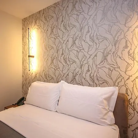ホテル Comfort Boutique 4*